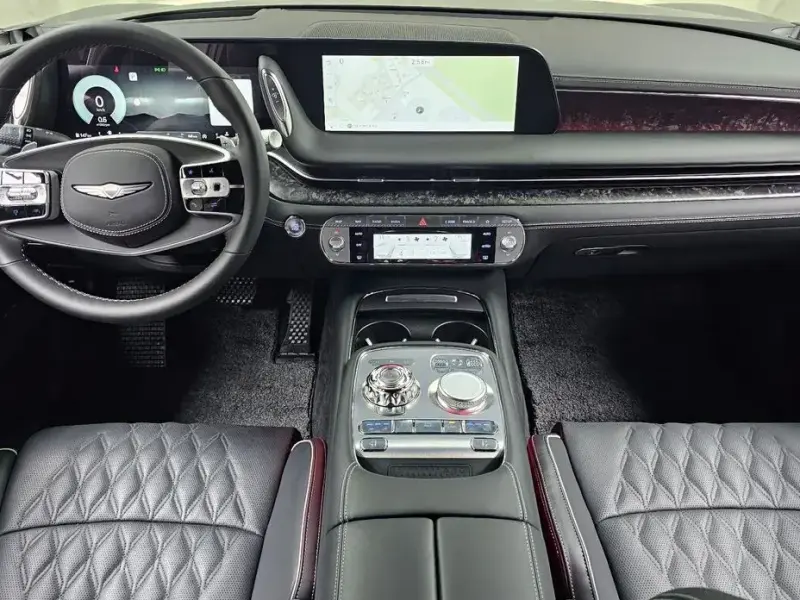 2023 Genesis G90 с пробегом 9 507 км