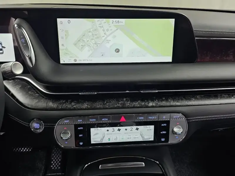 2023 Genesis G90 с пробегом 9 507 км