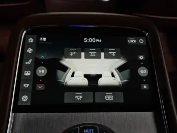 2023 Genesis G90 с пробегом 82 663 км
