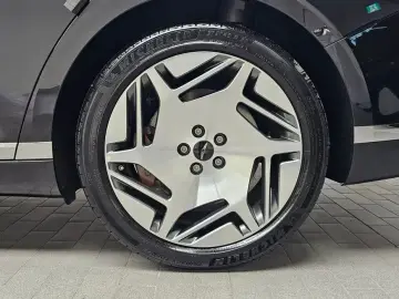 2023 Genesis G90 с пробегом 9 507 км