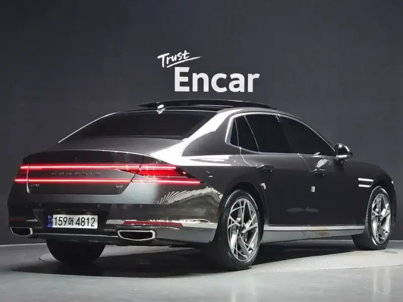 2023 Genesis G90 с пробегом 48 712 км