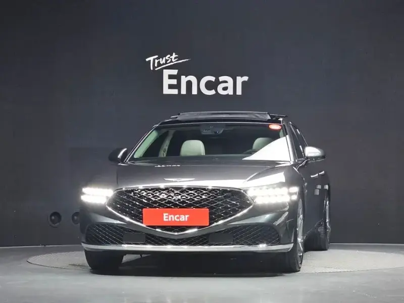 2023 Genesis G90 с пробегом 48 712 км