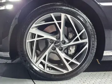 2023 Genesis G90 с пробегом 56 711 км