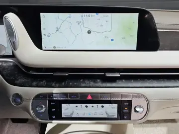 2023 Genesis G90 с пробегом 48 712 км