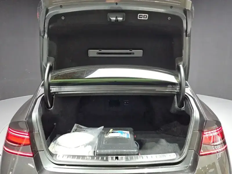 2023 Genesis G90 с пробегом 48 712 км