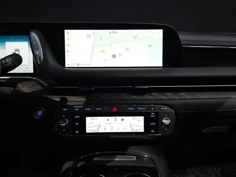 2023 Genesis G90 с пробегом 56 711 км
