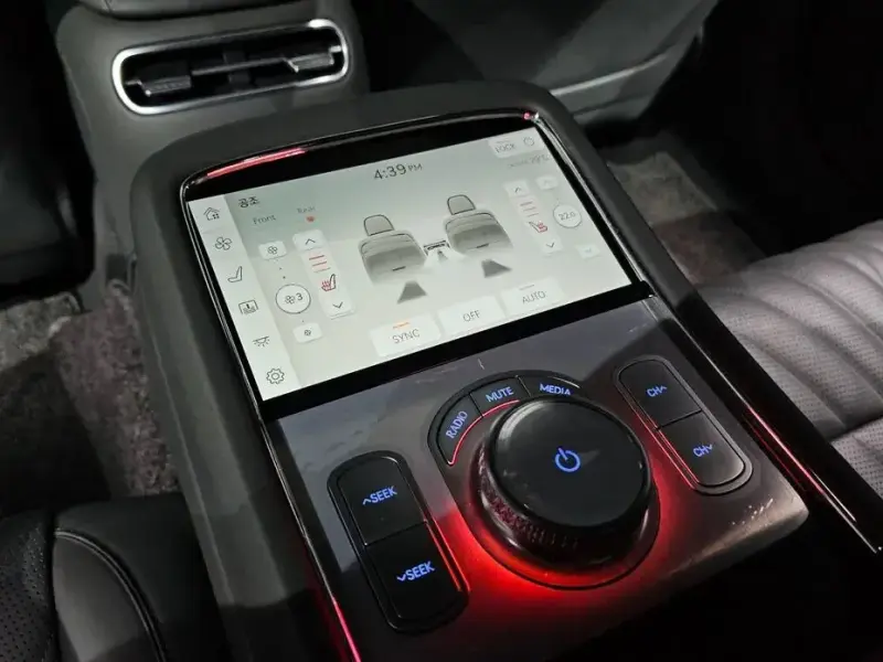 2023 Genesis G90 с пробегом 56 711 км