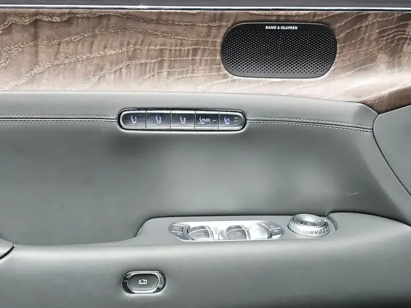 2023 Genesis G90 с пробегом 56 711 км
