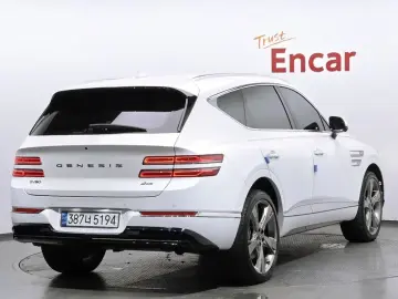 2023 Genesis GV80 с пробегом 75 425 км