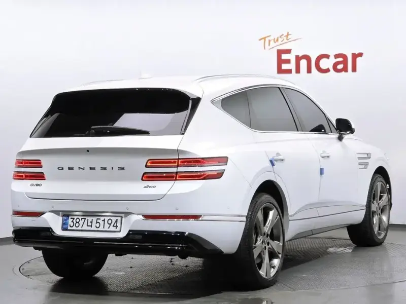 2023 Genesis GV80 с пробегом 75 425 км