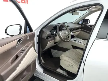 2023 Genesis GV80 с пробегом 75 425 км