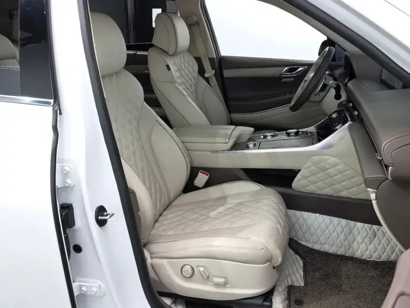 2023 Genesis GV80 с пробегом 75 425 км
