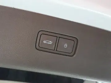 2023 Genesis GV80 с пробегом 75 425 км