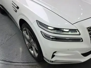 2023 Genesis GV80 с пробегом 75 425 км