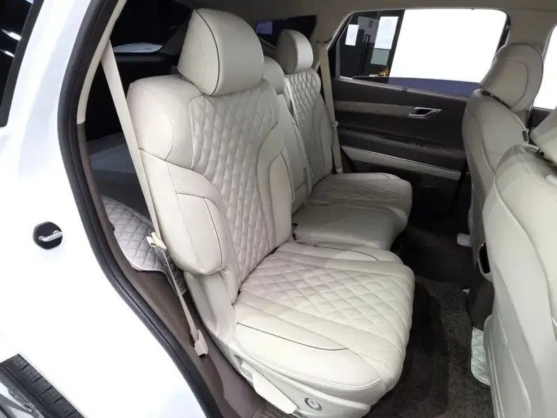 2023 Genesis GV80 с пробегом 75 425 км