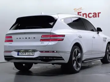 2023 Genesis GV80 с пробегом 16 693 км