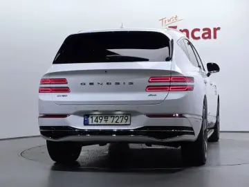 2023 Genesis GV80 с пробегом 16 693 км