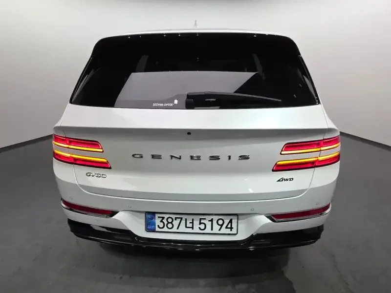 2023 Genesis GV80 с пробегом 75 425 км