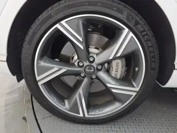 2023 Genesis GV80 с пробегом 16 693 км