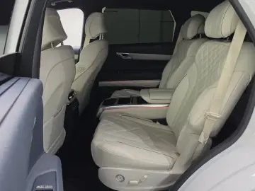 2023 Genesis GV80 с пробегом 16 693 км
