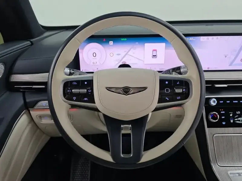 2023 Genesis GV80 с пробегом 16 693 км