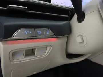 2023 Genesis GV80 с пробегом 16 693 км
