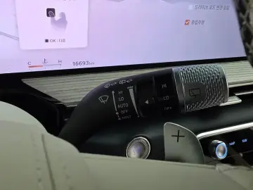 2023 Genesis GV80 с пробегом 16 693 км