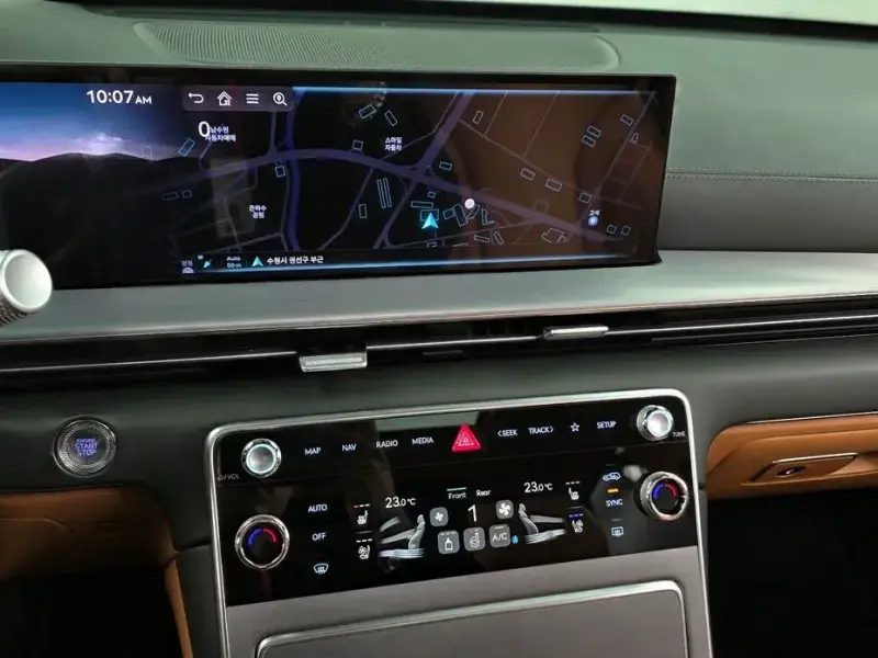 2023 Genesis GV80 с пробегом 22 141 км