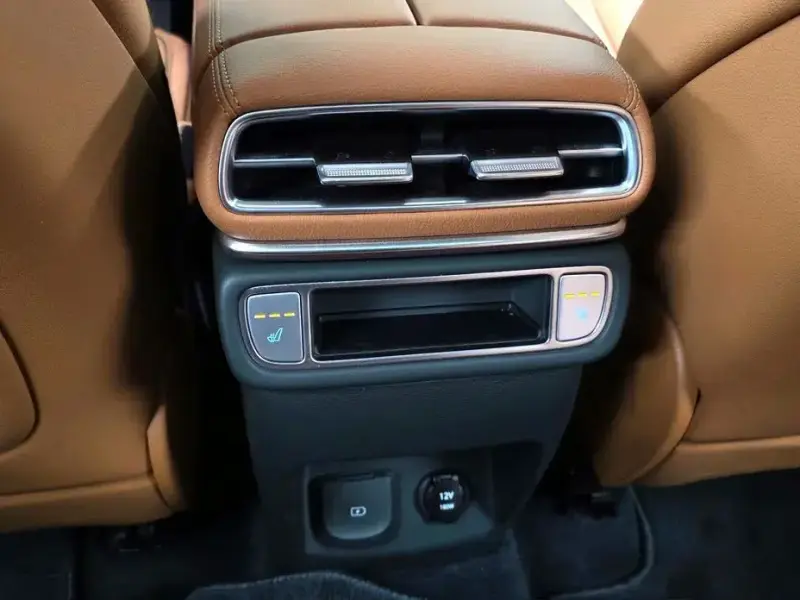 2023 Genesis GV80 с пробегом 22 141 км