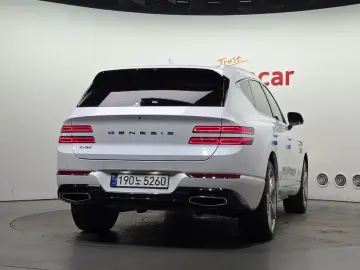 2023 Genesis GV80 с пробегом 63 264 км