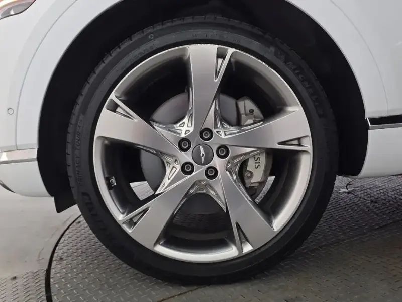 2023 Genesis GV80 с пробегом 63 264 км