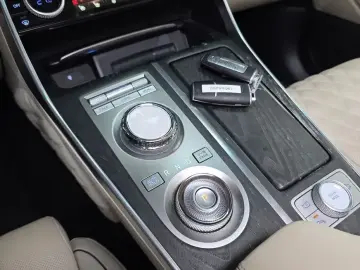 2023 Genesis GV80 с пробегом 63 264 км