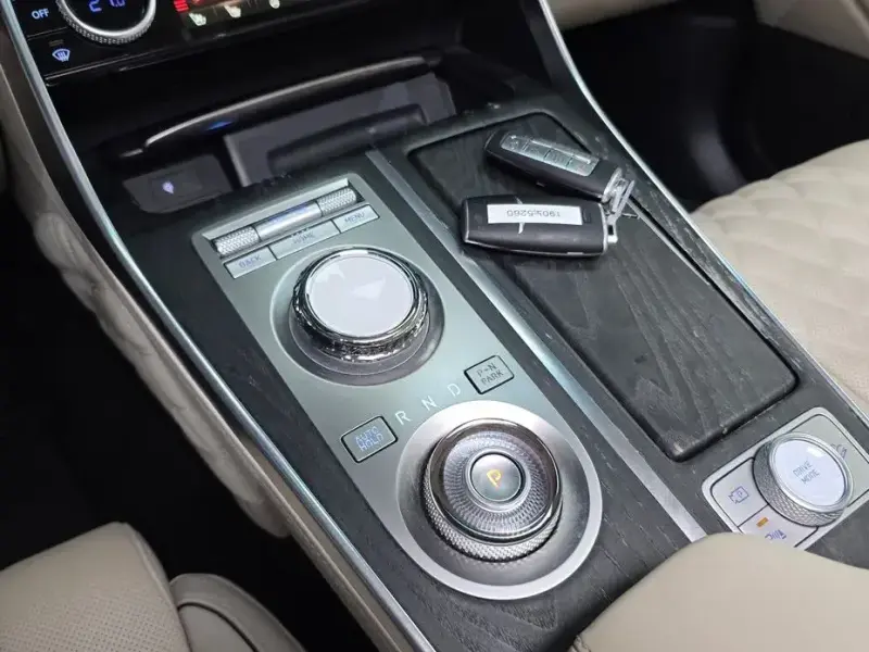 2023 Genesis GV80 с пробегом 63 264 км