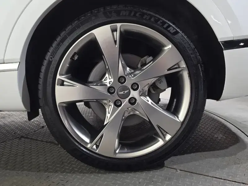 2023 Genesis GV80 с пробегом 63 264 км