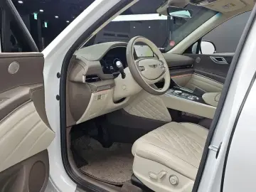 2023 Genesis GV80 с пробегом 19 364 км