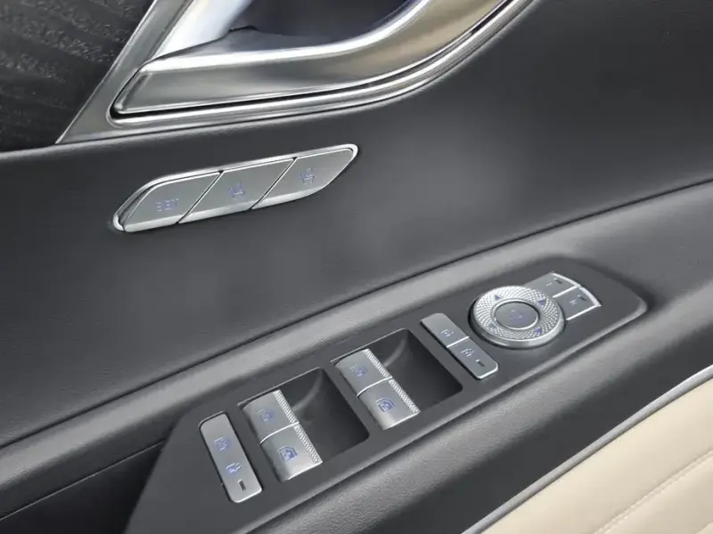 2023 Genesis GV80 с пробегом 63 264 км