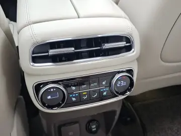 2023 Genesis GV80 с пробегом 19 364 км