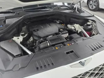 2023 Genesis GV80 с пробегом 77 976 км