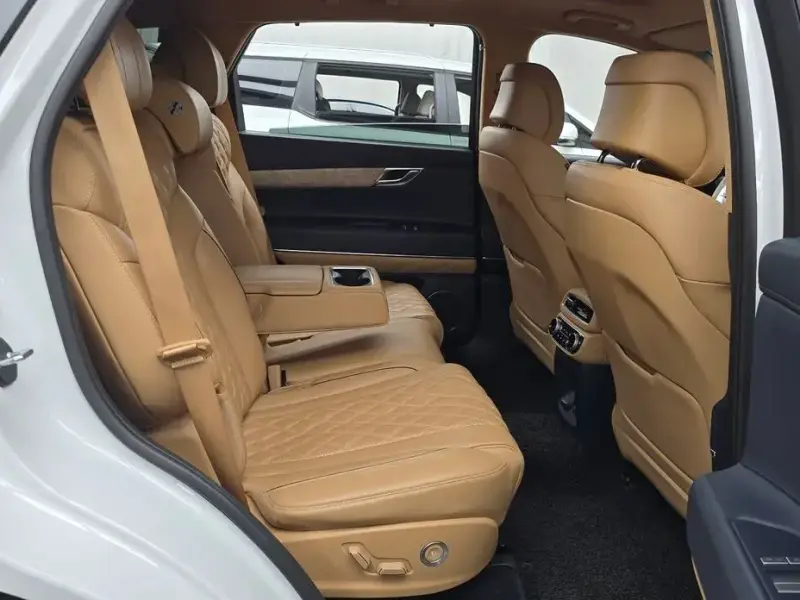 2023 Genesis GV80 с пробегом 77 976 км