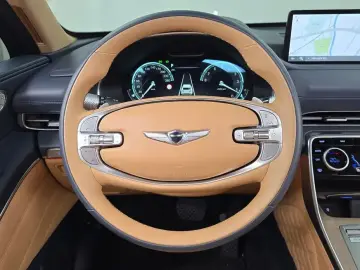 2023 Genesis GV80 с пробегом 77 976 км