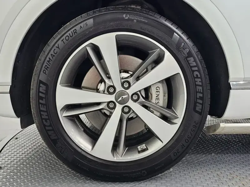 2023 Genesis GV80 с пробегом 81 107 км