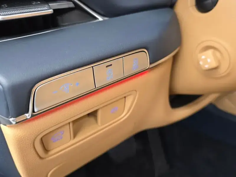 2023 Genesis GV80 с пробегом 77 976 км