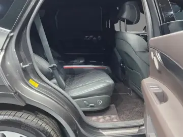 2023 Genesis GV80 с пробегом 14 905 км