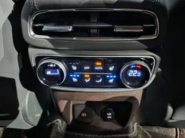 2023 Genesis GV80 с пробегом 14 905 км