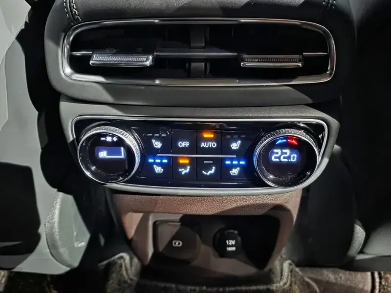 2023 Genesis GV80 с пробегом 14 905 км