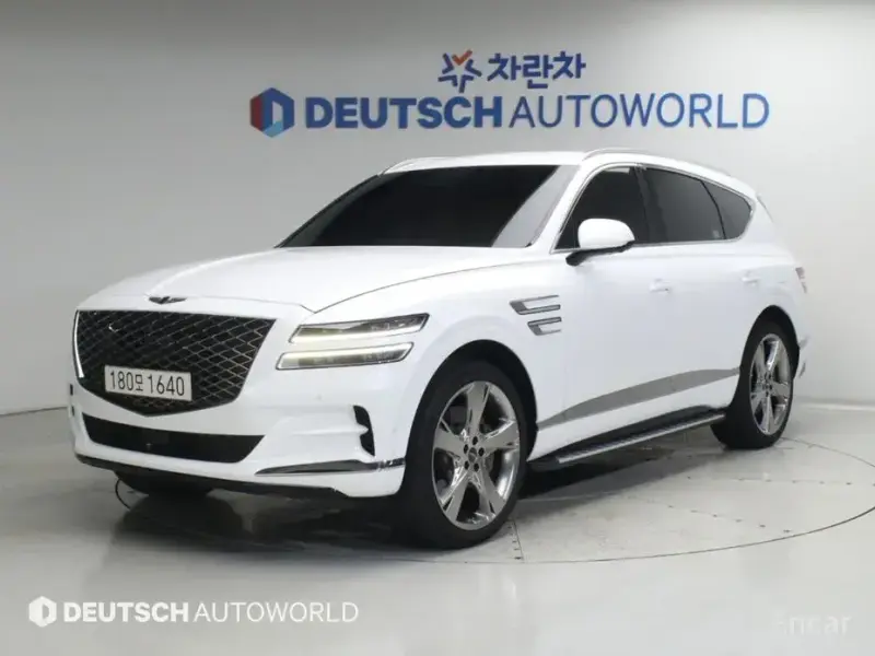 2023 Genesis GV80 с пробегом 27 081 км