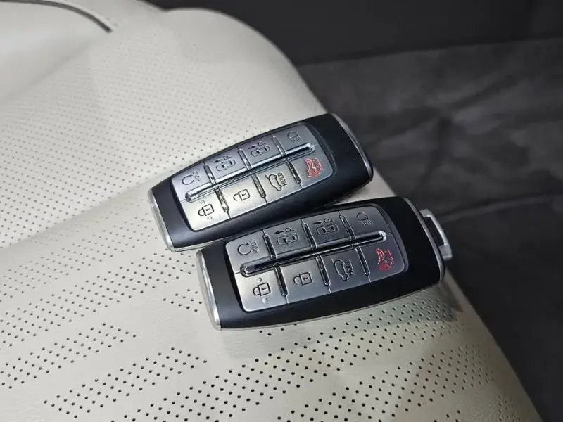 2023 Genesis GV80 с пробегом 43 426 км