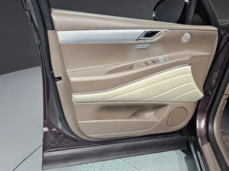 2023 Genesis GV80 с пробегом 43 426 км