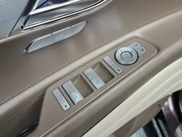 2023 Genesis GV80 с пробегом 43 426 км