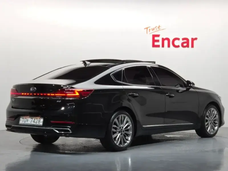2019 Kia K7 с пробегом 14 700 км